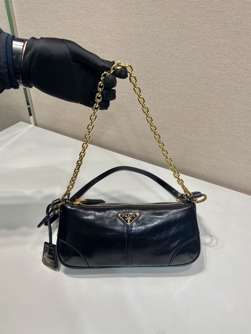 Pra*a hobo bags
